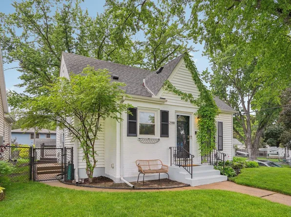 2900 Edgewood Ave S, Saint Louis Park, MN 55426