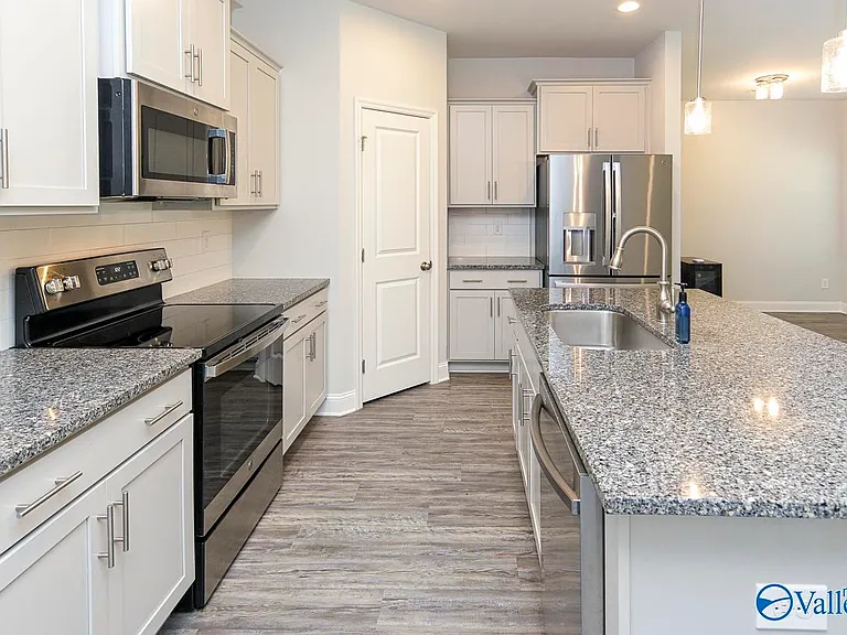 125 River Springs Ct — Photo 19