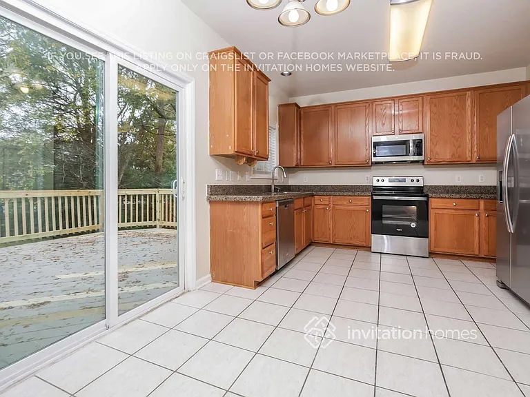 2817 Buggy Whip Ct — Photo 8
