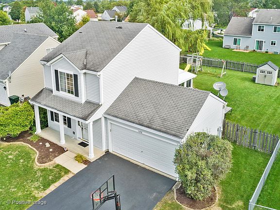 4th image of 1408 Burke Ln