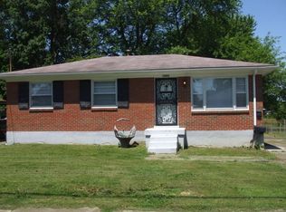 10002 Caven Ave, Louisville, KY