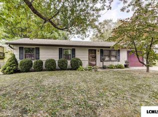 97 Buckingham Rd, Chatham, IL 62629