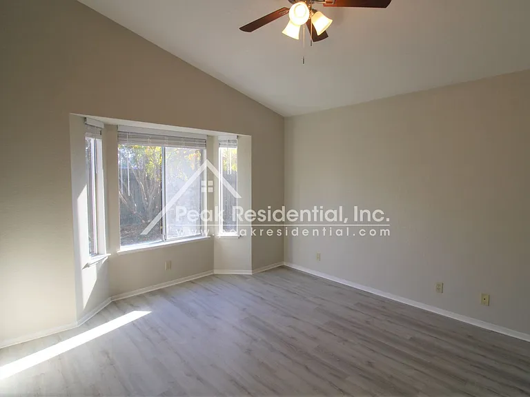 4780 Camino Royale Dr — Photo 10