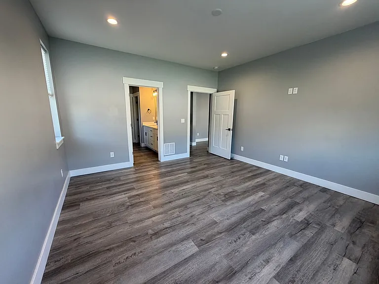 1702 Wyatt Earp Ct — Photo 4