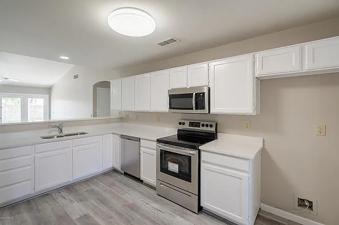 650 S Cheri Lynn Dr — Photo 8