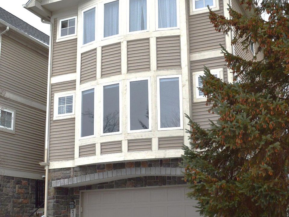 1st image of 217 Old Creek Dr