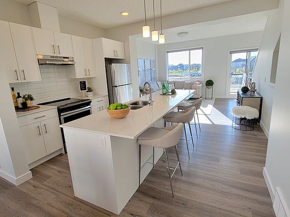 3rd image of 2796 Maple Way NW