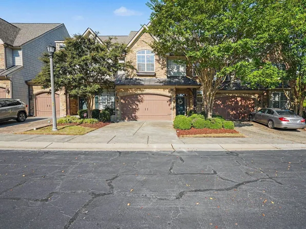 404 Travertine Dr, Cary, NC 27519