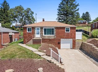 373 Bost Dr, West Mifflin, PA 15122