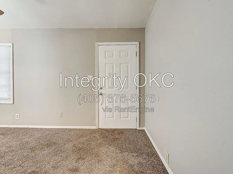 416 Reed Pl — Photo 17