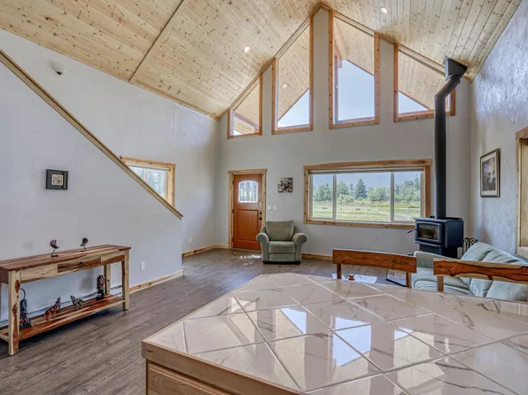 9 Elk Horn Dr, Clark Fork, ID 83811