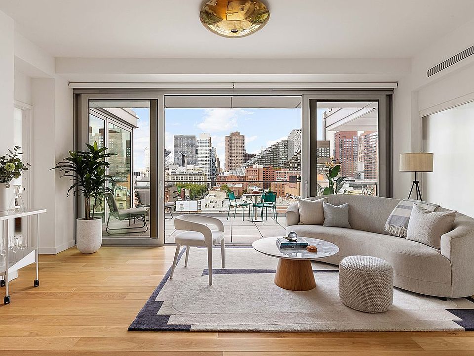 1st image of 547 W 47th St #1113