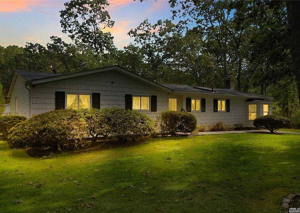 1st image of 468 Avondale Dr