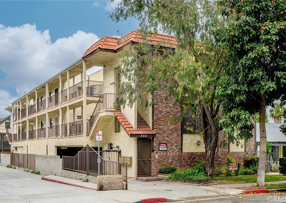 330 Pioneer Dr