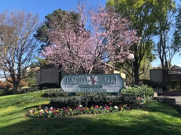 2450 W Bayshore Rd APT 3, Palo Alto, CA 94303