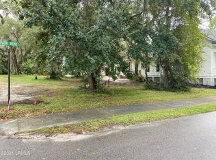 14 Park Bnd, Beaufort, SC 29906