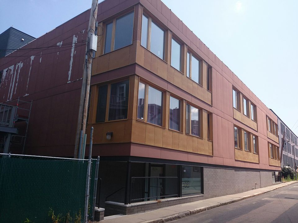 2nd image of 208 Bolton St #14
