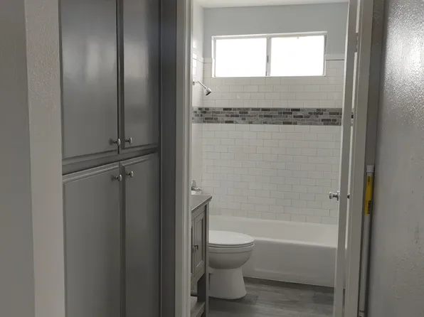 1351 W 228th St APT 14, Torrance, CA 90501