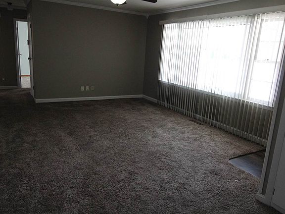 4th image of 1130 McGrew St
