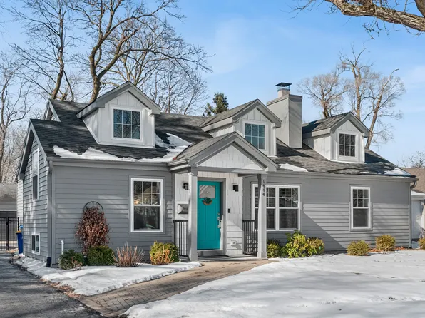 1444 Sycamore Ln, Northbrook, IL 60062