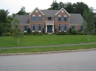 104 Fairview St, Holliston, MA 01746
