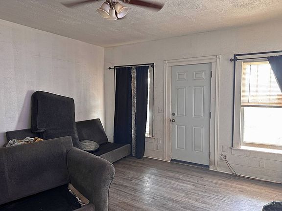 2nd image of 2812 Avenue R