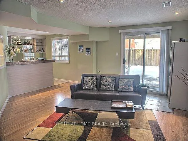 1 bed, $2,000 — Photo 2