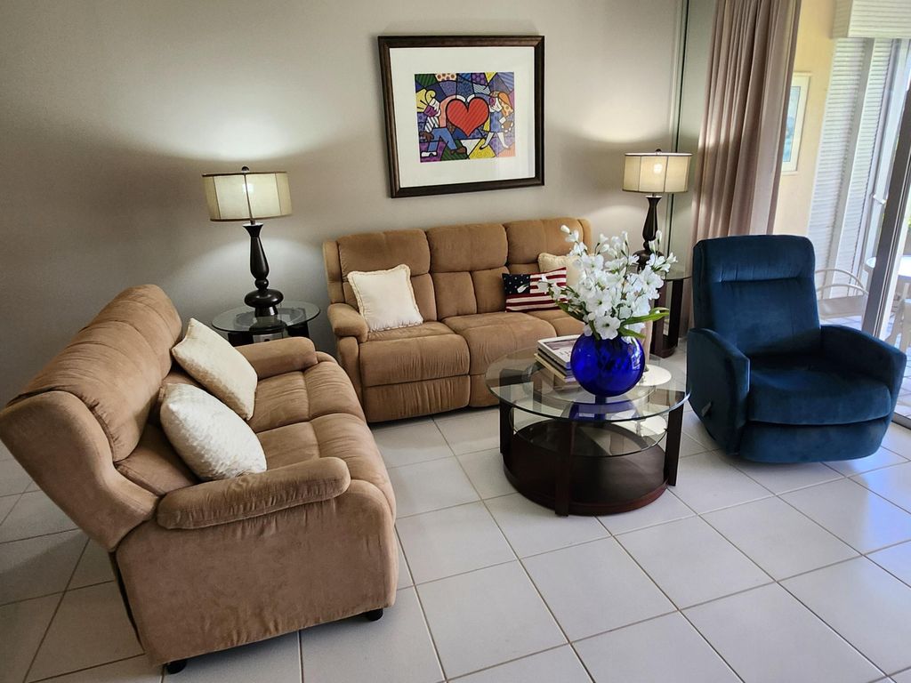 4030 W Palm Aire Drive #101, photo 4