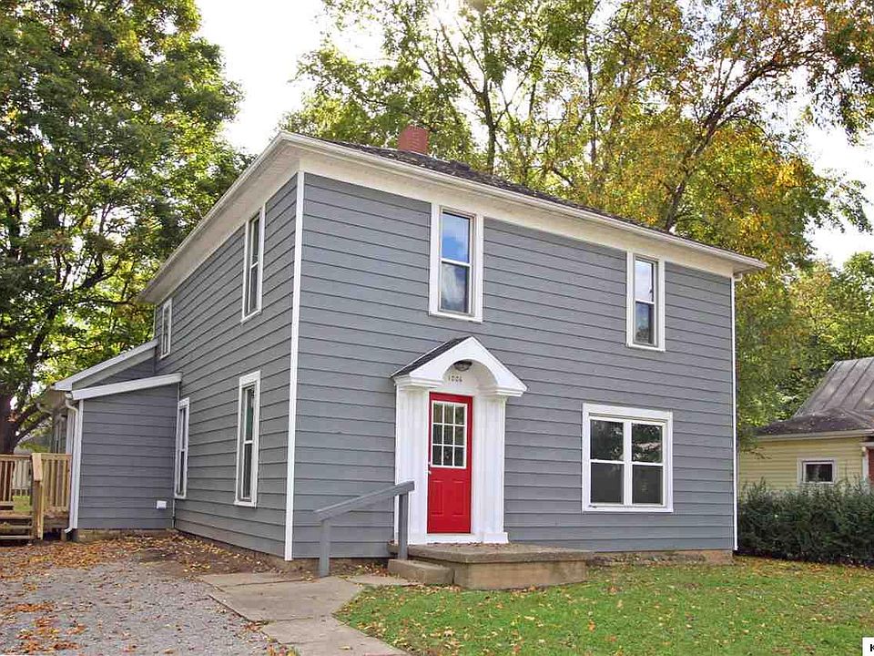 1st image of 1006 W Chestnut St