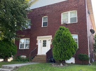2458-2460 Benton St, Granite City, IL 62040