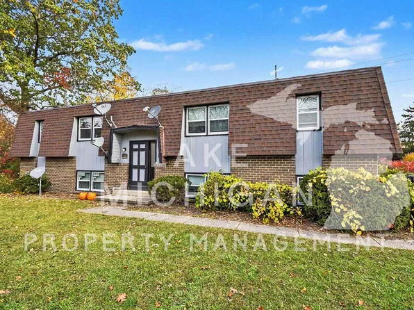 2031 Andrew St SE, Kentwood, MI 49508