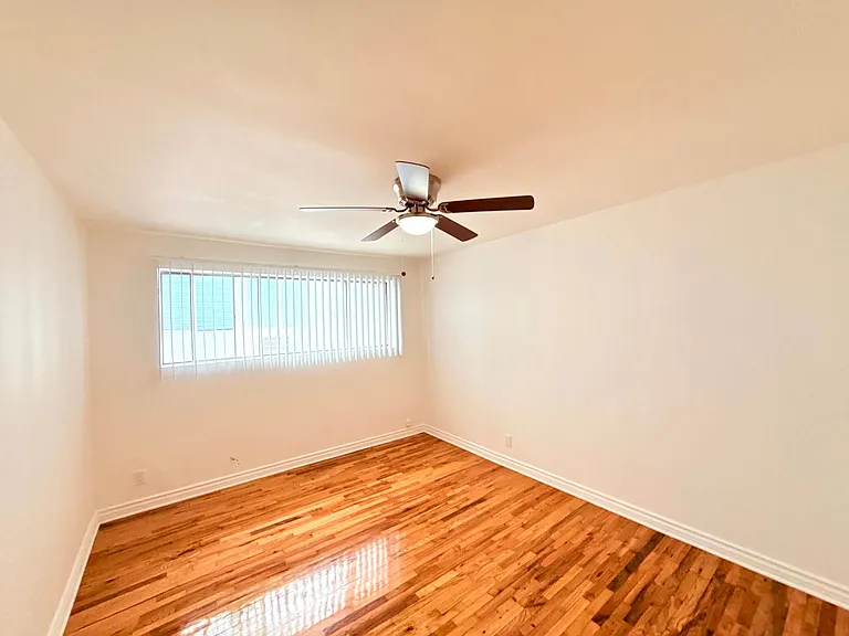 1323 N. Bronson Avenue — Photo 13
