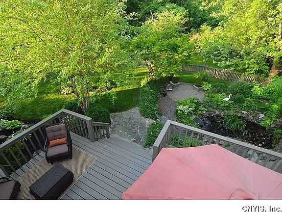 2nd image of 6115 Rossland Cir