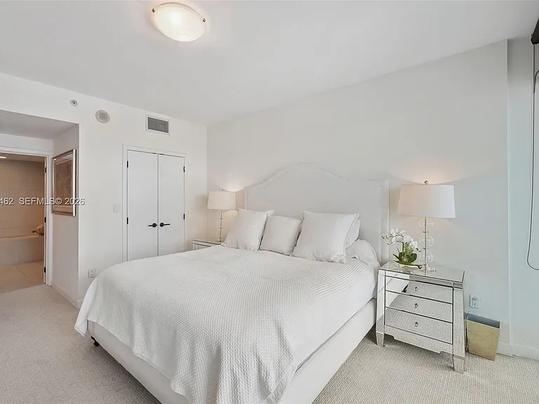 6799 Collins Ave #1106 — Photo 10