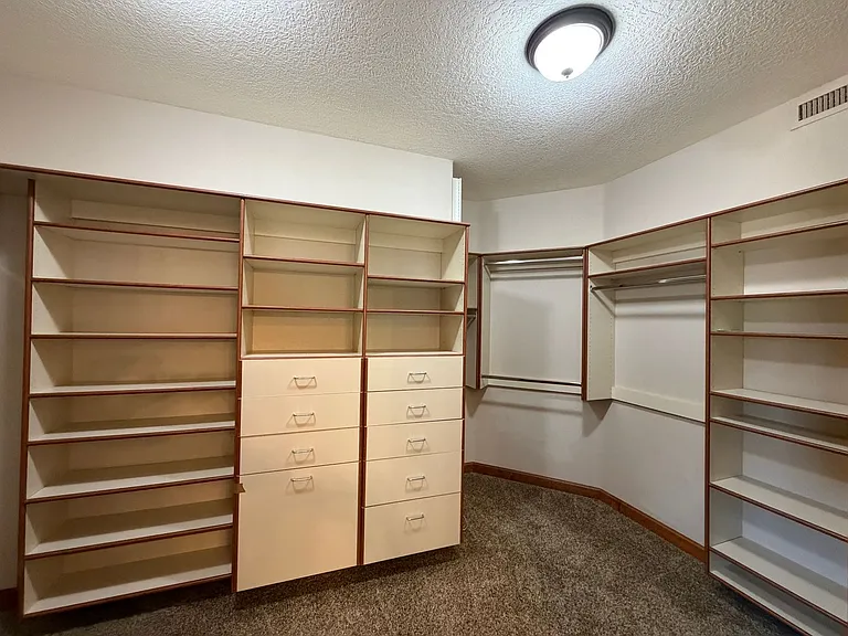516 Sparrow Hawk Ct SE — Photo 19