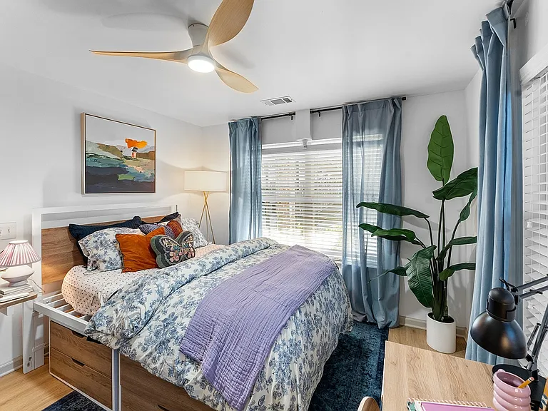 5959 Burbank Dr — Photo 11