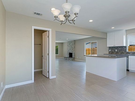 5th image of 13154 Avenida Grande