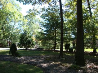 2 Pigeon Hill Rd, Morris Plains, NJ 07950