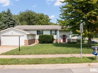 12404 N Brentfield Dr, Dunlap, IL 61525