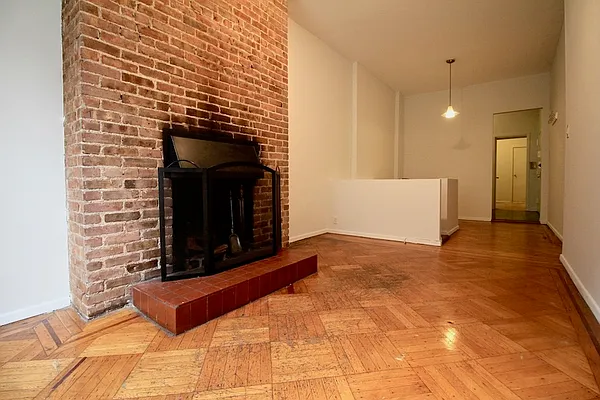 Rented by Maz Group NY | media 36