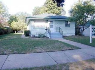 2043 Rowe Ave NE, Grand Rapids, MI 49505