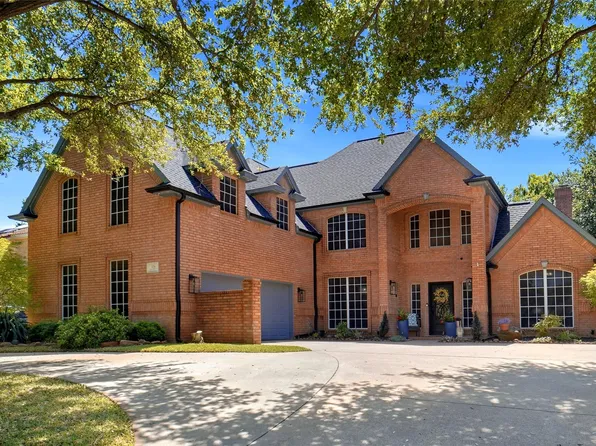 128 Greenhill Trl S, Roanoke, TX 76262