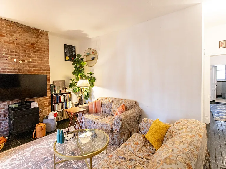 714 Filbert St #1 — Photo 7