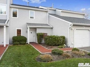 34 Montauk Hwy #4, Westhampton, NY 11977