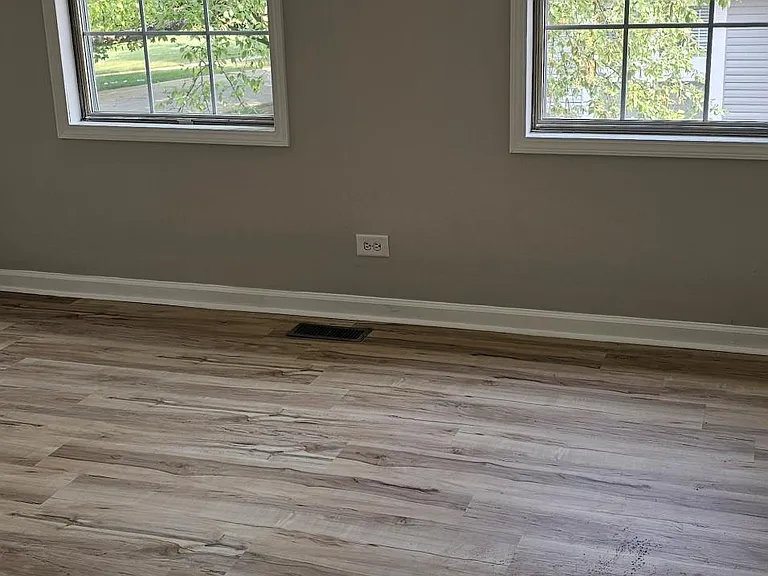Hazelnut Dr — Photo 15