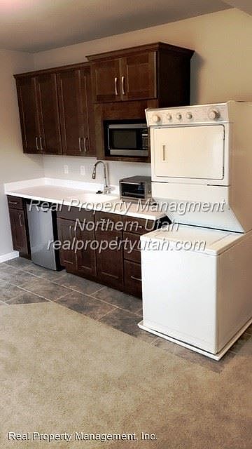 1st image of 54 W Eastwood Pl