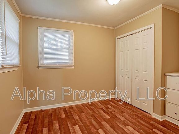 3rd image of 105 Foster Cir Unit 5