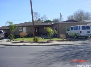 246 N Santa Clara St, Los Banos, CA 93635