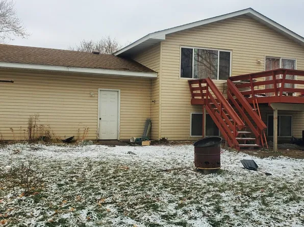 7555 Louisiana Ave N, Brooklyn Park, MN 55428
