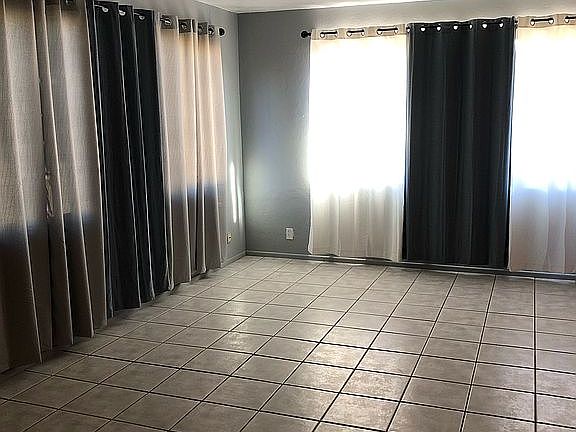 3rd image of 2532 N Sparkman Blvd